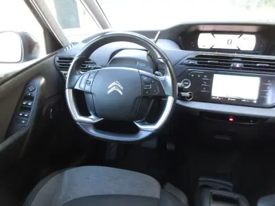 Citroën C4 Picasso 2017 - 13990 EUR, 169000 km - AUTO.MOTO.pt - 169000km - foto 34 de 45