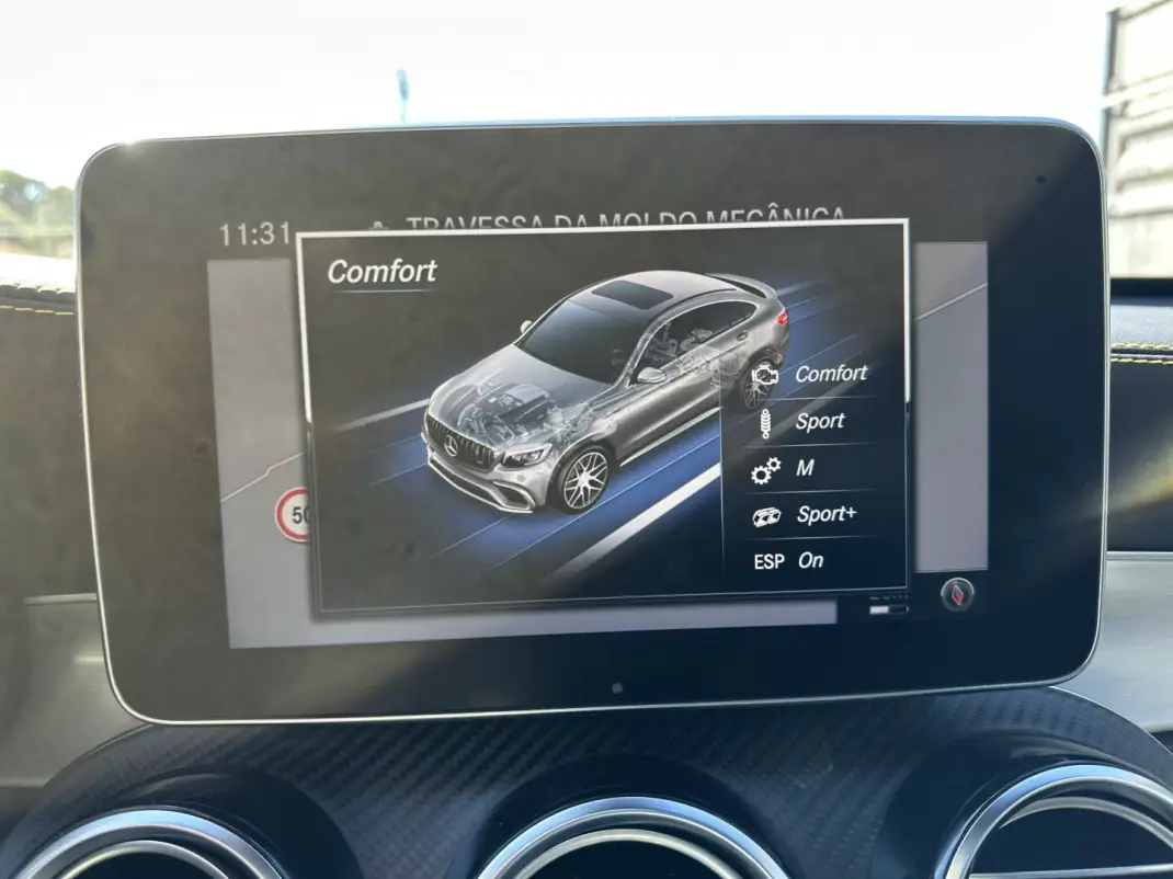 Mercedes-Benz GLC 63 AMG 2018 - 75000 EUR, 100000 km - 100000km - foto 71 de 93