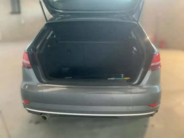 Audi A3 Sportback 2019 - 18500 EUR, 184500 km - AUTO.MOTO.pt - 184500km - foto 6 de 11