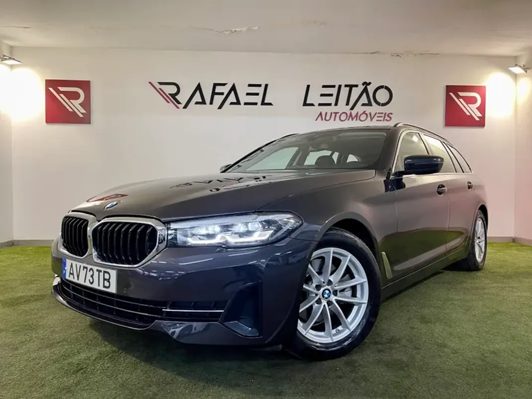 BMW 520 2023 - 35500 EUR, 72000 km - AUTO.MOTO.pt - 72000km - foto 1 de 32