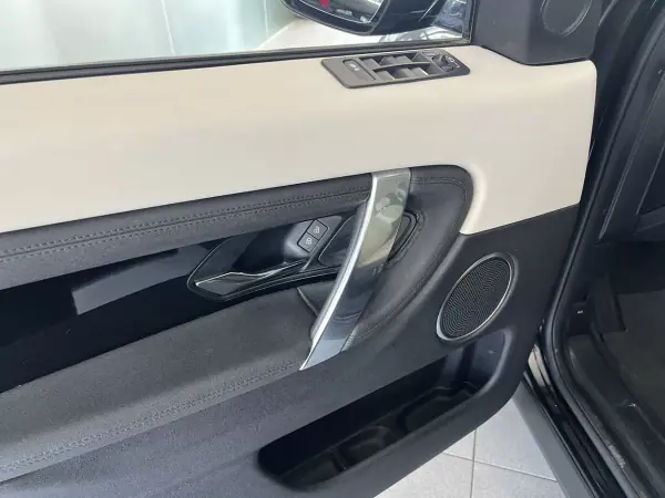 Land Rover Discovery Sport 2021 - 31800 EUR, 119616 km - AUTO.MOTO.pt - 119616km - foto 22 de 25