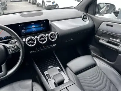 Mercedes-Benz B 180 2019 - 18900 EUR, 160000 km - AUTO.MOTO.pt - 160000km - foto 19 de 47