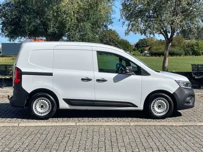 Renault Kangoo 2023 - 16250 EUR, 116000 km - foto 5 de 33