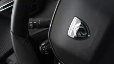 Peugeot 2008 2025 - 20850 EUR, 18000 km - AUTO.MOTO.pt - 18000km - foto 20 de 31