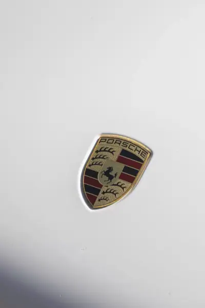 Porsche Macan 2018 - 53900 EUR, 89600 km - AUTO.MOTO.pt - 89600km - foto 12 de 40