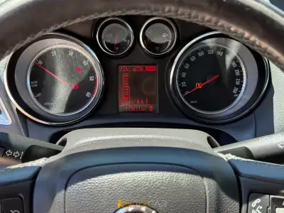 Opel Mokka 2016 - 13500 EUR, 113400 km - AUTO.MOTO.pt - 113400km - foto 11 de 20