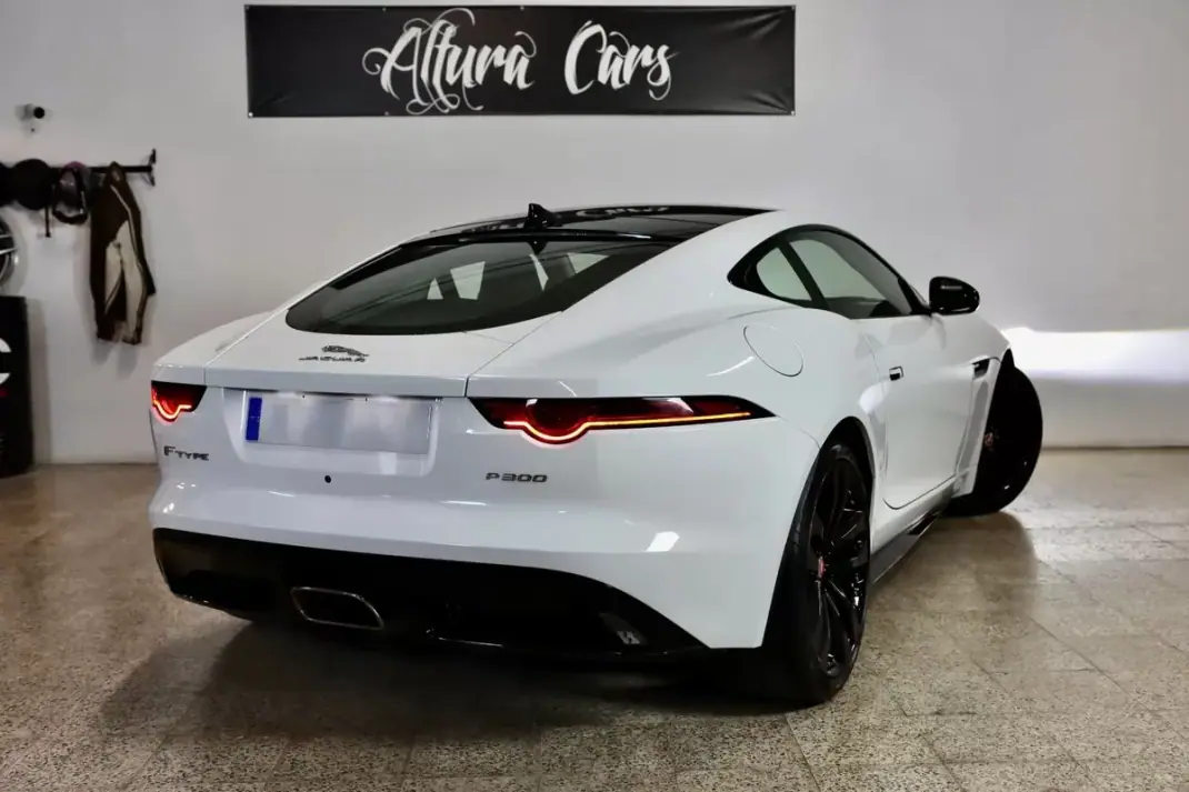 Jaguar F-Type 2019 - 48900 EUR, 47575 km - AUTO.MOTO.pt - 47575km - foto 27 de 29