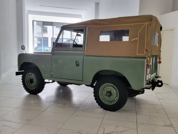 Land Rover Serie III 1973 - 35000 EUR, 87484 km - AUTO.MOTO.pt - 87484km - foto 11 de 47