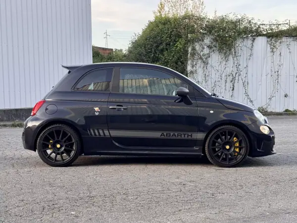 Abarth 595 2018 - 22500 EUR, 86000 km - AUTO.MOTO.pt - 86000km - foto 7 de 31