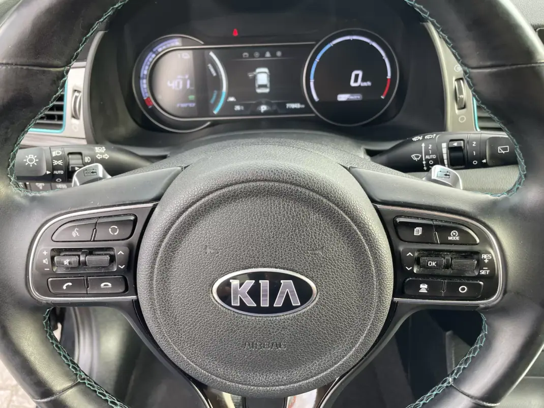 Kia e-Niro 2019 - 19995 EUR, 77841 km - AUTO.MOTO.pt - 77841km - foto 29 de 47