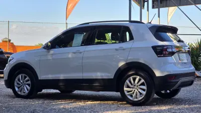 Volkswagen T-Cross 2022 - 16000 EUR, 74880 km - AUTO.MOTO.pt - 74880km - foto 9 de 20