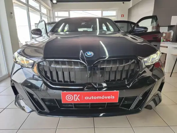 BMW 530e 2024 - 52500 EUR, 11000 km - AUTO.MOTO.pt - 11000km - foto 14 de 41