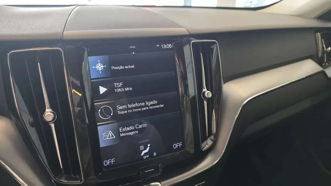 Volvo XC 60 2018 - 23500 EUR, 242396 km - AUTO.MOTO.pt - 242396km - foto 43 de 55