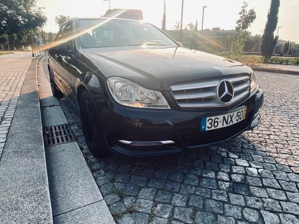 Mercedes-Benz C 180 2013 - 15000 EUR, 164000 km - 164000km - foto 5 de 15