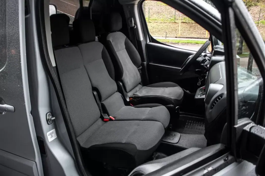 Citroën BERLINGO VAN XL 1.5 BLUE HDI 3 LUGARES 2018 - 13750 EUR, 221395 km - AUTO.MOTO.pt - 221395km - foto 16 de 35