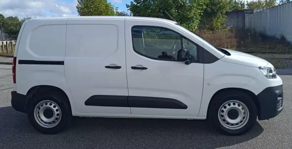 Citroën e-Berlingo 2023 - 17990 EUR, 29950 km - 29950km - foto 4 de 21