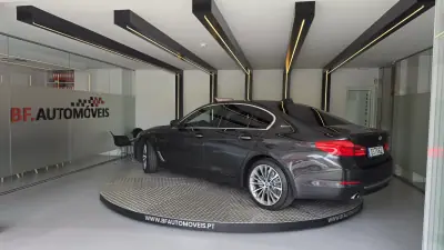 BMW 530 2017 - 21900 EUR, 230206 km - AUTO.MOTO.pt - 230206km - foto 15 de 58