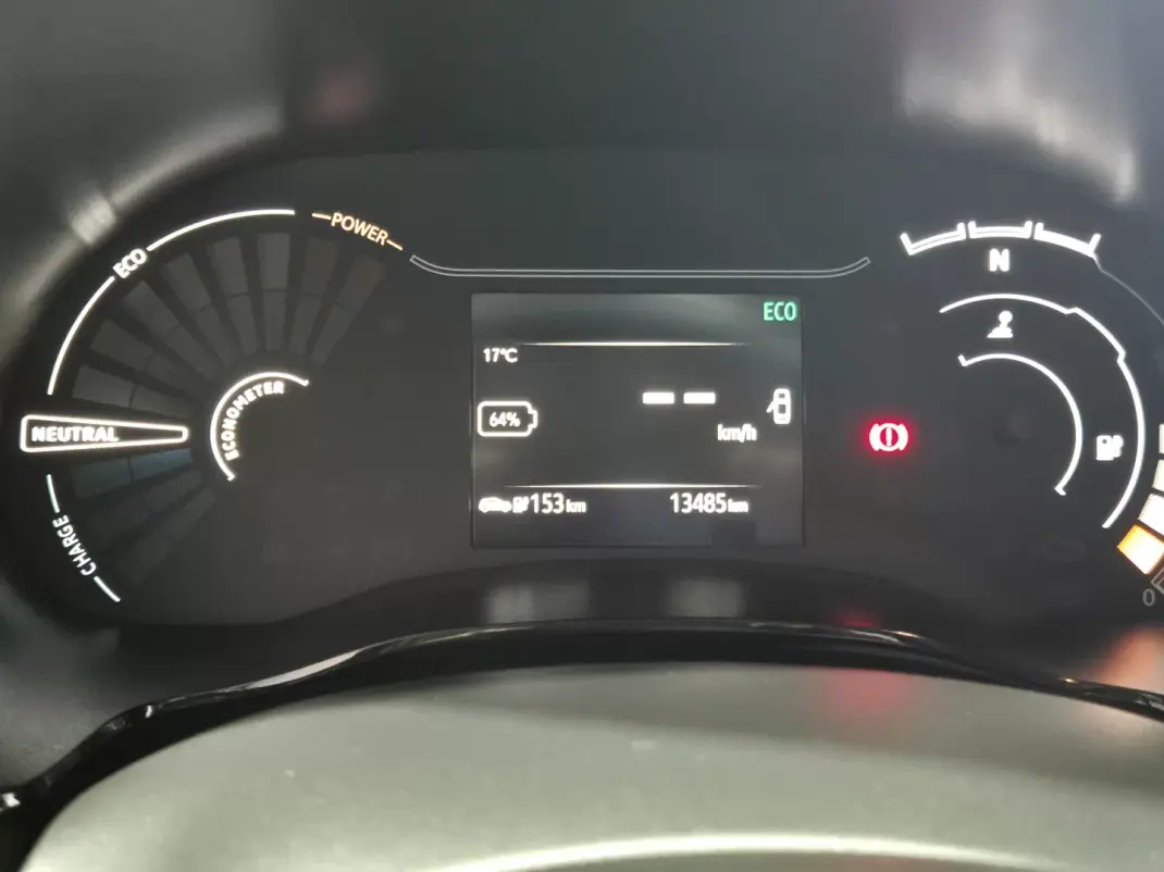 Dacia Spring 2023 - 14000 EUR, 13500 km - AUTO.MOTO.pt - 13500km - foto 8 de 22