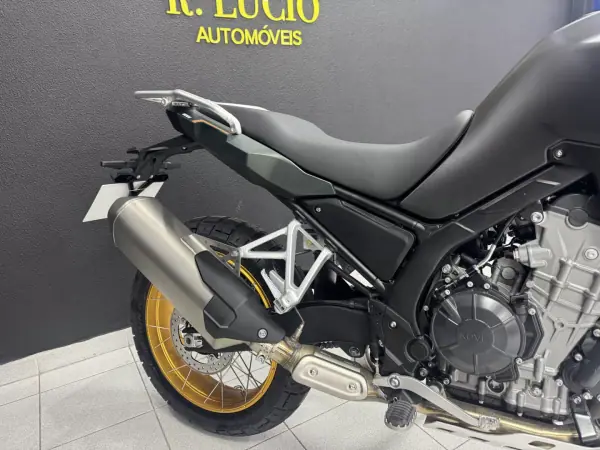 Kove Moto 800X Pro 2025 - 7990 EUR, 0 km - AUTO.MOTO.pt - foto 10 de 28
