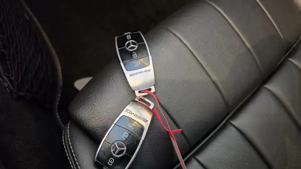 Mercedes-Benz E 220 2018 - 39500 EUR, 130496 km - AUTO.MOTO.pt - 130496km - foto 56 de 60