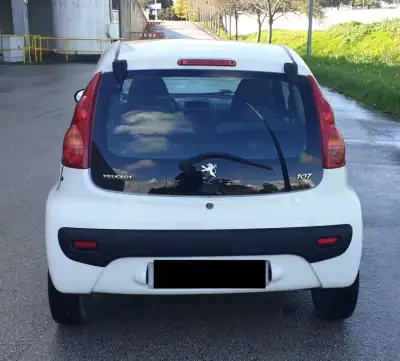 Peugeot 107 2009 - 4990 EUR, 195000 km - AUTO.MOTO.pt - 195000km - foto 5 de 17