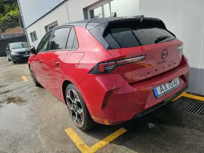 Opel Astra 2023 - 31750 EUR, 15600 km - AUTO.MOTO.pt - 15600km - foto 4 de 9