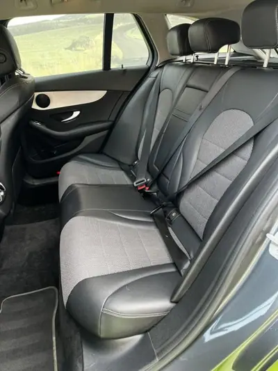 Mercedes-Benz C 300 2020 - 34900 EUR, 159000 km - AUTO.MOTO.pt - 159000km - foto 17 de 27
