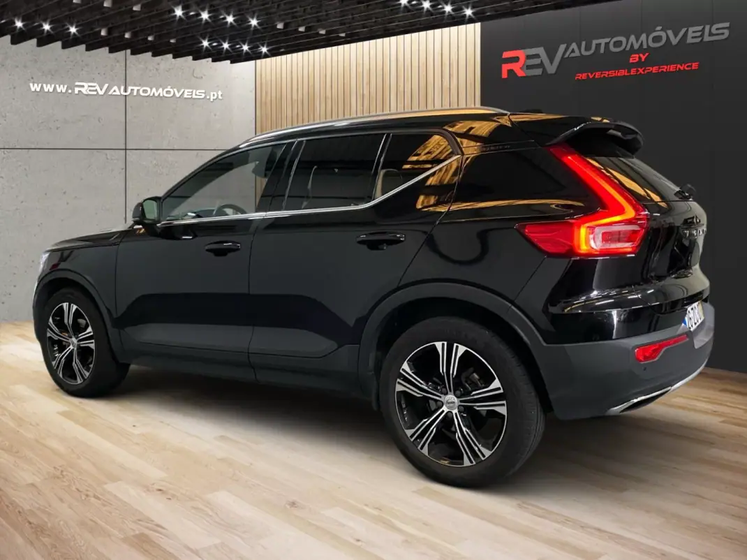 Volvo XC 40 2019 - 27950 EUR, 142000 km - AUTO.MOTO.pt - 142000km - foto 4 de 20