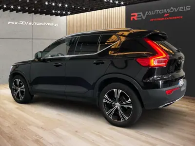 Volvo XC 40 2019 - 27950 EUR, 142000 km - AUTO.MOTO.pt - 142000km - foto 4 de 20
