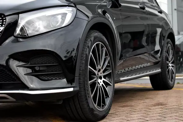 Mercedes-Benz GLC 250 2017 - 36990 EUR, 179000 km - AUTO.MOTO.pt - 179000km - foto 9 de 29