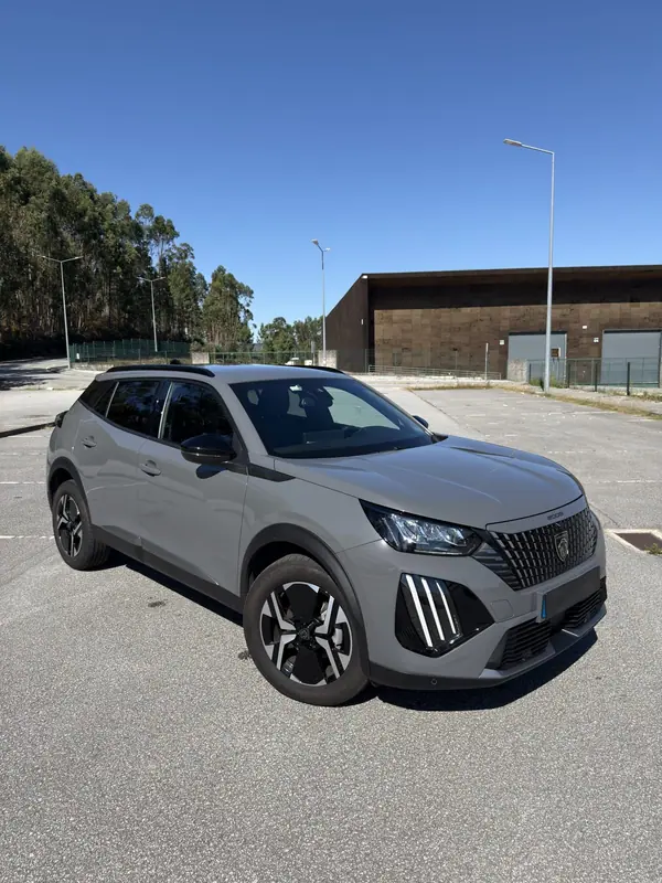 Peugeot 2008 Active pack star and stop 2024 Petrol