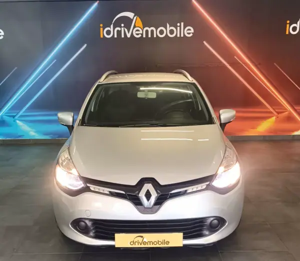 Renault Clio Break 2012 - 7500 EUR, 243550 km - AUTO.MOTO.pt - 243550km - foto 5 de 27