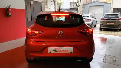 Renault Clio 2021 - 14890 EUR, 67292 km - AUTO.MOTO.pt - 67292km - foto 8 de 67