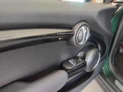 MINI Cooper 2014 - 14900 EUR, 146000 km - AUTO.MOTO.pt - 146000km - foto 12 de 23