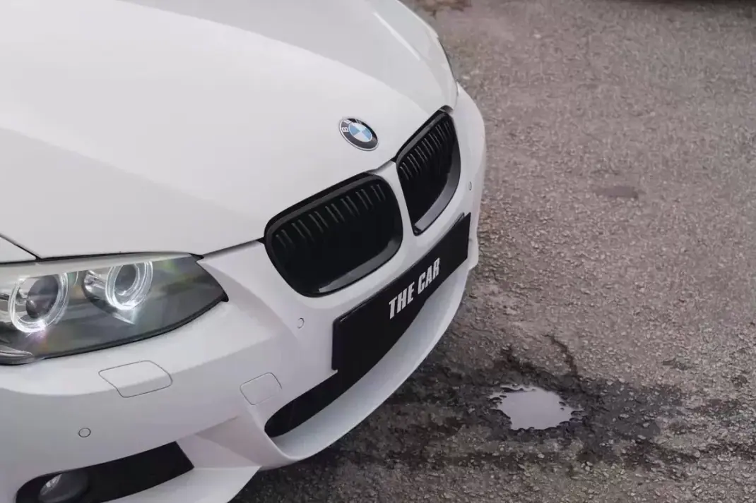 BMW 320 2016 - 18900 EUR, 230000 km - AUTO.MOTO.pt - 230000km - foto 8 de 28