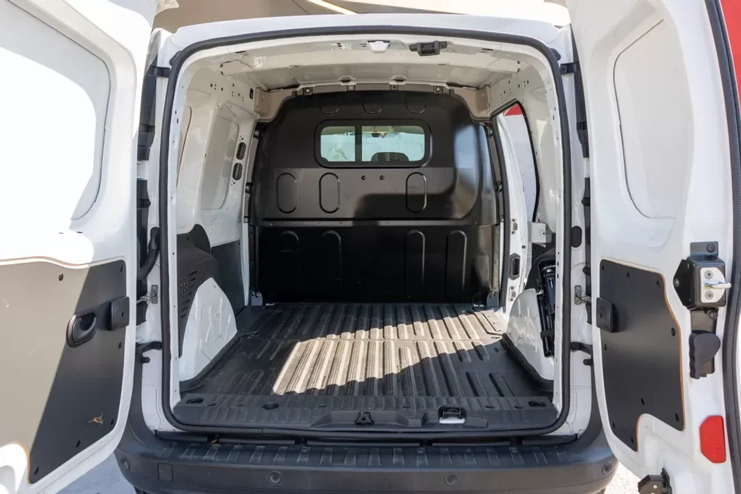 Renault Kangoo 1.5 dCi 3 Lug. C/IVA 2020 - 12450 EUR, 126650 km - AUTO.MOTO.pt - 126650km - foto 9 de 14