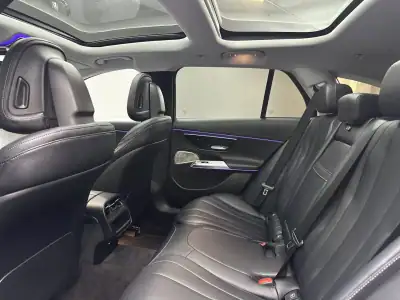 Mercedes-Benz E 300 2024 - 61500 EUR, 63000 km - AUTO.MOTO.pt - 63000km - foto 14 de 51