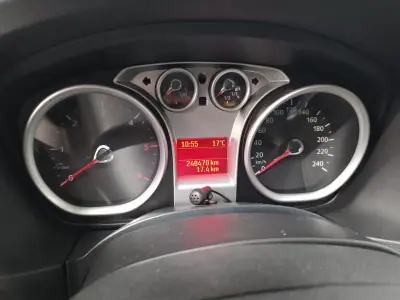 Ford Focus SW 2008 - 5950 EUR, 248000 km - 248000km - foto 10 de 16