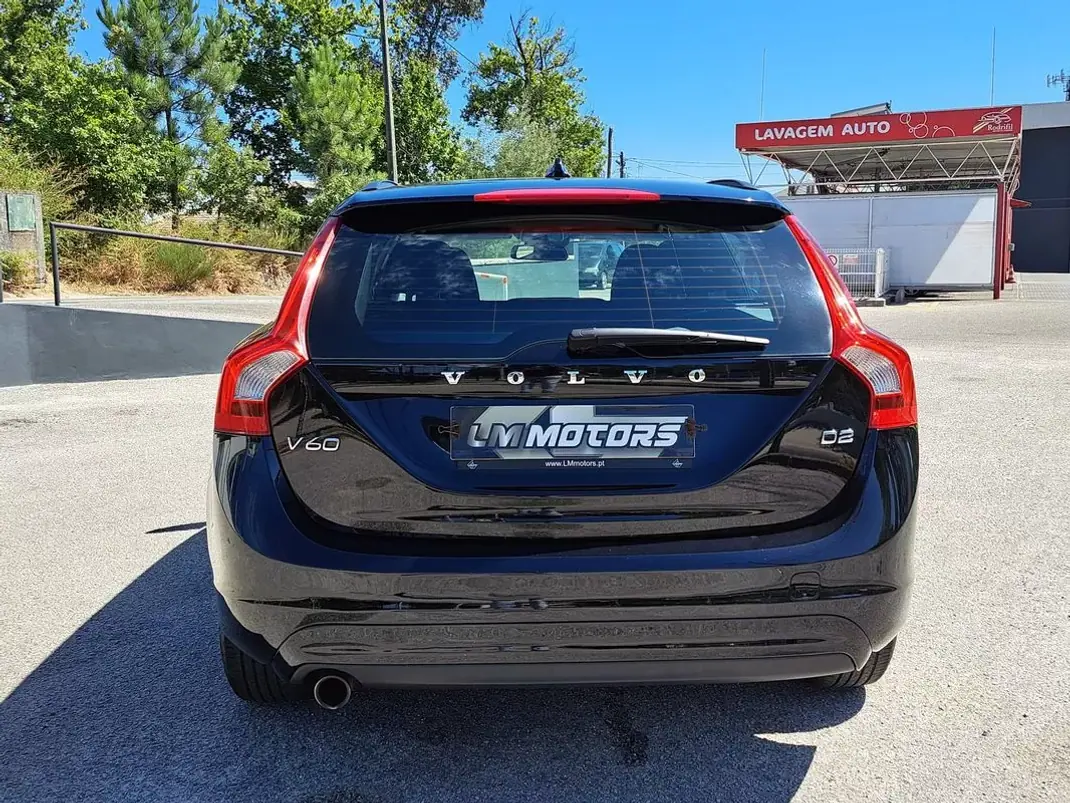 Volvo V60 2013 - 14990 EUR, 111000 km - AUTO.MOTO.pt - 111000km - foto 11 de 42