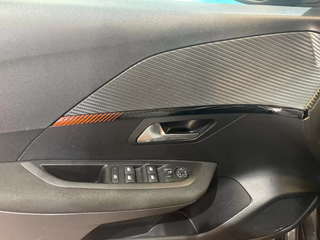 Peugeot 208 2023 - 14900 EUR, 44000 km - AUTO.MOTO.pt - 44000km - foto 47 de 47