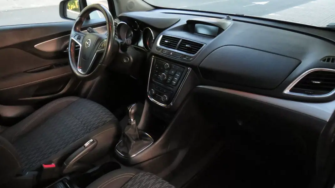 Opel Mokka 2013 - 11900 EUR, 215000 km - 215000km - foto 9 de 17