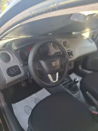 SEAT Ibiza 2008 - 6900 EUR, 500000 km - AUTO.MOTO.pt - 500000km - foto 7 de 12