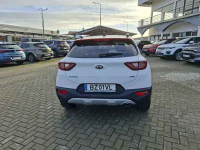 Kia Stonic 2018 - 12850 EUR, 45000 km - AUTO.MOTO.pt - 45000km - foto 7 de 29