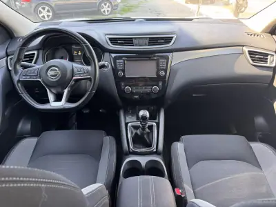 Nissan Qashqai 2017 — foto 5 de 16