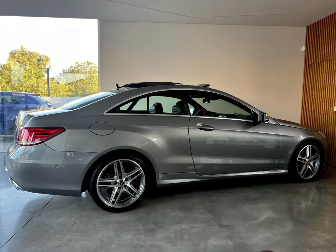 Mercedes-Benz E 220 2015 - 24999 EUR, 161900 km - AUTO.MOTO.pt - 161900km - foto 46 de 135