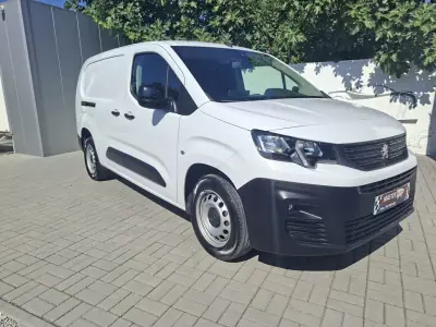 Peugeot Partner 2022 - 14850 EUR, 98726 km - AUTO.MOTO.pt - 98726km - foto 29 de 40