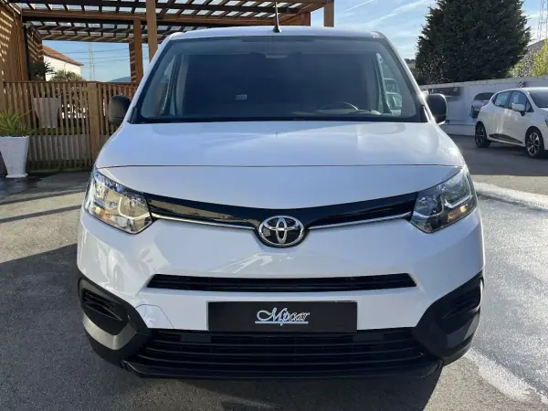 Toyota 2021 - 13950 EUR, 115000 km - AUTO.MOTO.pt - 115000km - foto 2 de 30