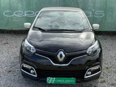 Renault Captur 2017 - 12500 EUR, 112400 km - AUTO.MOTO.pt - 112400km - foto 2 de 27