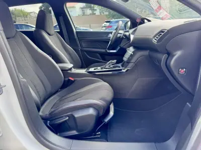 Peugeot 308 2020 - 14790 EUR, 30000 km - AUTO.MOTO.pt - 30000km - foto 19 de 29