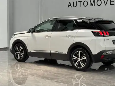 Peugeot 3008 2019 - 17490 EUR, 92000 km - AUTO.MOTO.pt - 92000km - foto 8 de 22